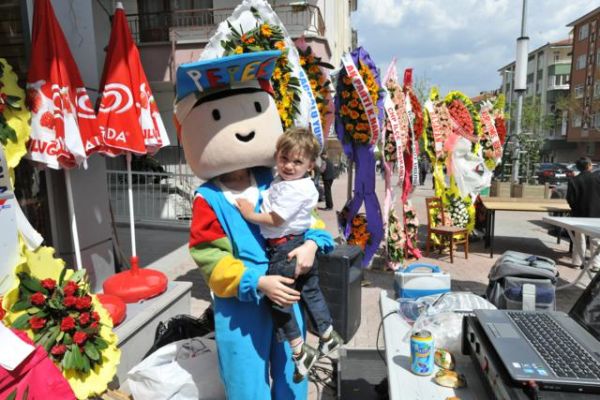 GÜMÜŞSOY KAHVALTI SOFRASINI AÇTI