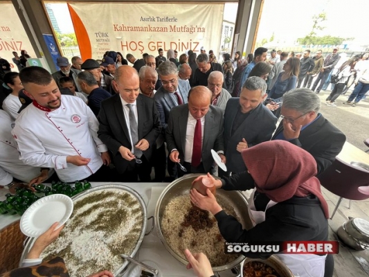 KIZILCAHAMAM MUTFAĞI ANKARA MİLLET BAHÇESİNDE TANITILIYOR