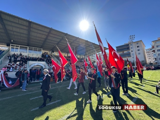 KIZILCAHAMAM’DA CUMHURİYET BAYRAMI KUTLAMARI YAPILDI